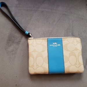 NWT Coach Wristlet